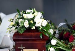 Poznań. Ksiądz Marian K. popełnił samobójstwo. Pożegnało go 30 duchownych