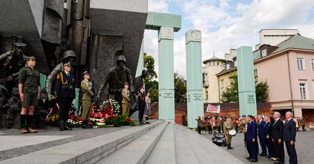 Powstanie Warszawskie. O godzinie 17 zabrzmią syreny. Program obchodów Powstania Warszawskiego