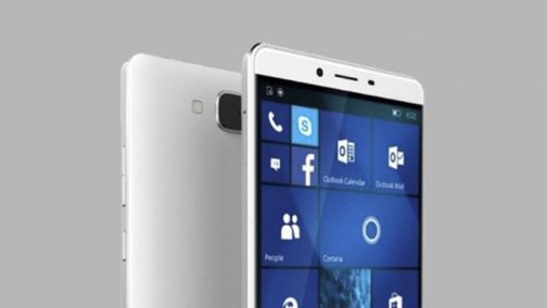 Mouse MADOSMA Q601 to świetny smartfon z mobilnym Windowsem, na którego nie wydałbym ani złotówki 1