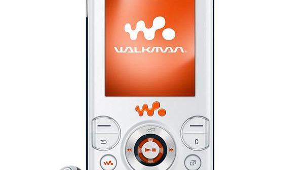 Sony Ericsson W580 - mały składak 1