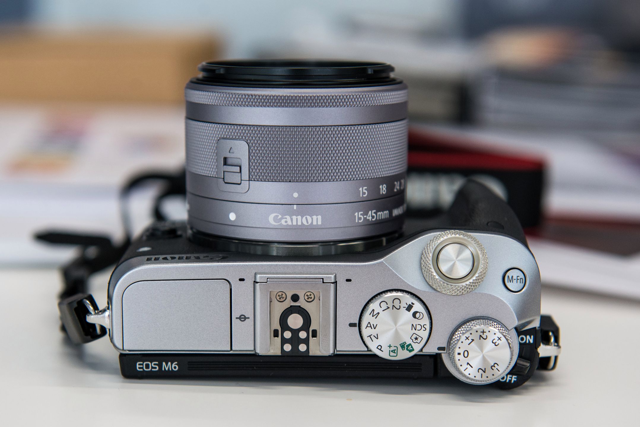 Canon EOS M6, czyli bezlusterkowiec z opcjonalnym wizjerem w naszych rękach 13