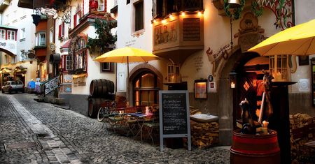 Restauracje pod ścianą. Wszedł w życie zakaz