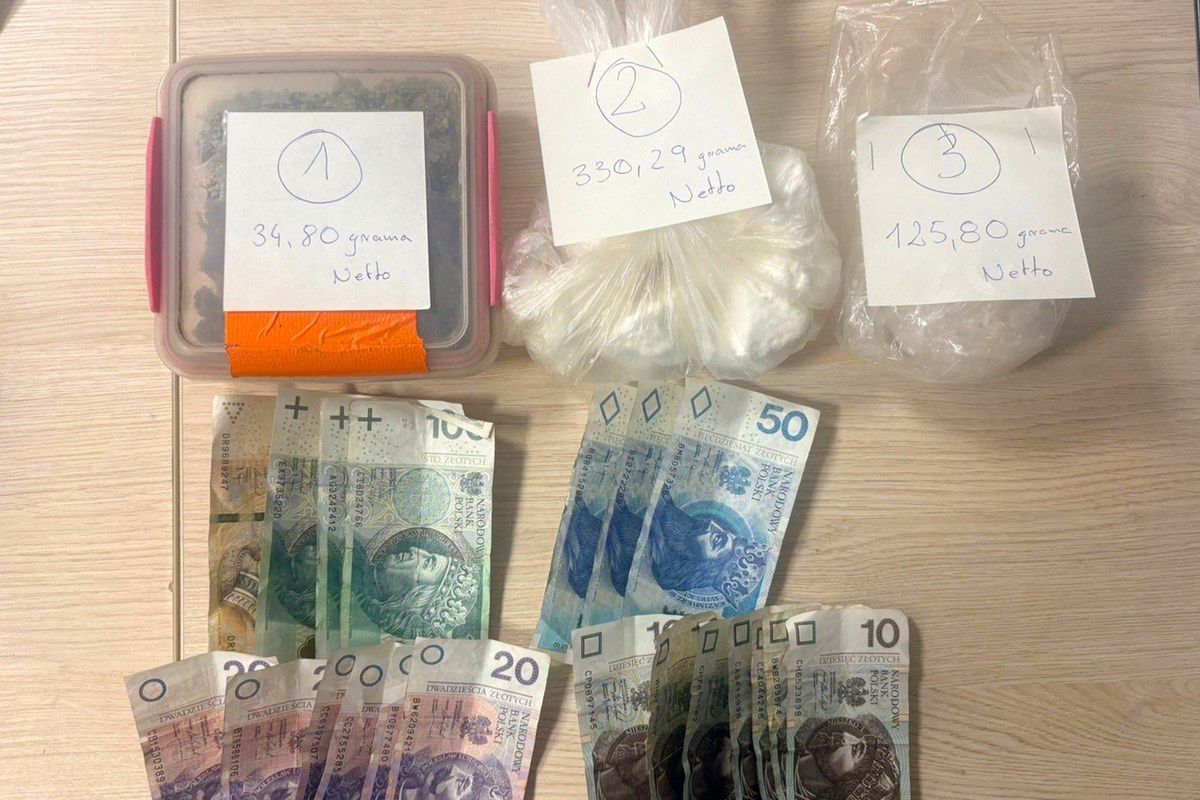 Sosnowiec: Blisko kilogram narkotyków. Cztery osoby zatrzymane