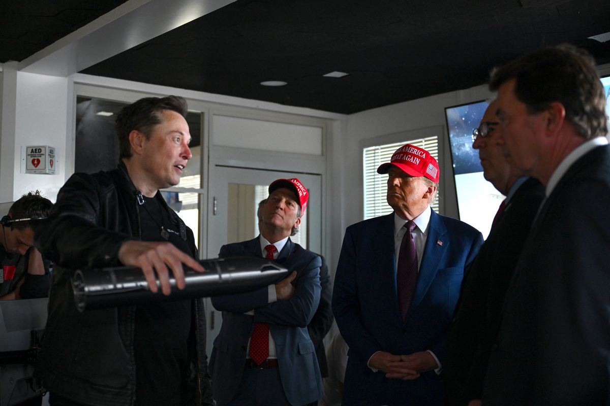 STARSHIP, elon musk, Donald Trump, start Wszystko trwało 7 minut. Wpadka na oczach Muska i Trumpa