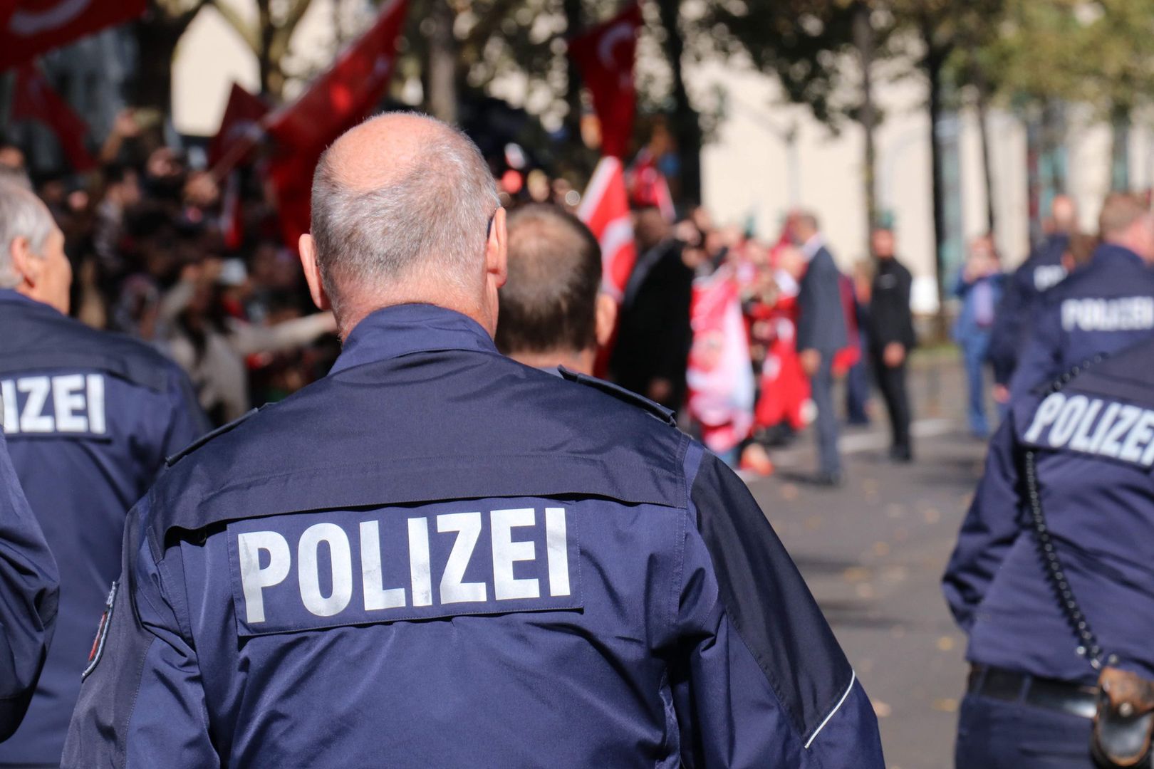 Udaremniono zamach stanu w Niemczech! Książę wśród 25 zatrzymanych