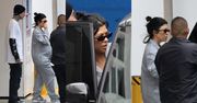 Ciężarna Kourtney Kardashian opuszcza szpital w towarzystwie Travisa. Muzyk wcześniej przerwał trasę koncertową z powodów rodzinnych (ZDJĘCIA)
