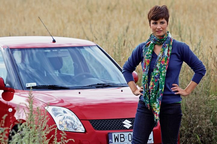 Joanna Brodzik Suzuki Swift (fot. grafik.rp.pl)