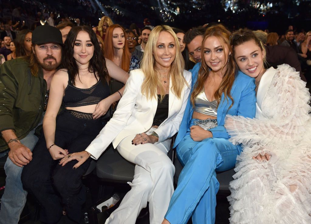 Rodzina Cyrus przed rozłamem