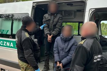 Obywatelka Ukrainy przewoziła w aucie 5 Afgańczyków. Akcja policji w Łosince