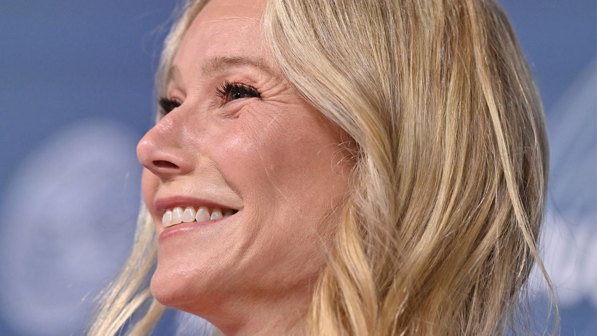 Gwyneth Paltrow czule do krytyków jej świecy o zapachu waginy: "Jesteśmy piękne, jesteśmy wspaniałe, P***DOLCIE SIĘ"