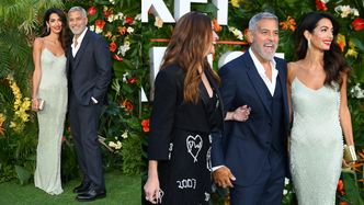 Wiecznie młody George Clooney pozuje u boku pięknej żony Amal i koleżanki z pracy, Julii Roberts (ZDJĘCIA)