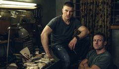 Polskie kino akcji w ofercie Netfliksa. O czym opowie serial „Idź przodem, bracie”?