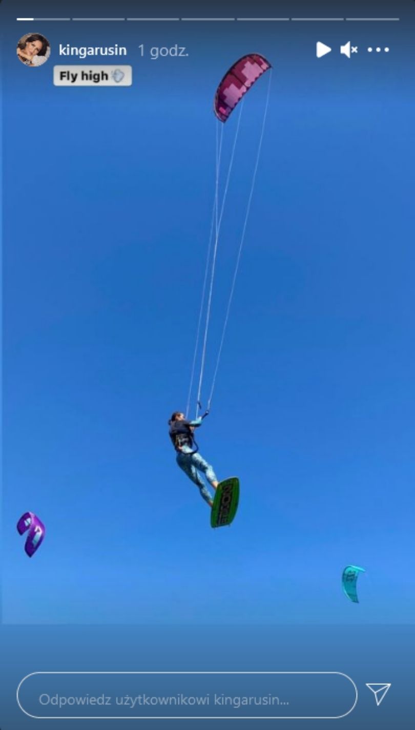 Kinga Rusin szaleje na desce