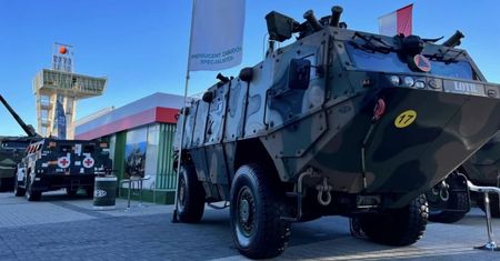Kleszcze dla Wojsk Lądowych. Kupujemy 300 transporterów rozpoznawczych
