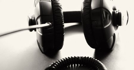 Polskie serwery rządowe są pełne pirackich plików MP3!
