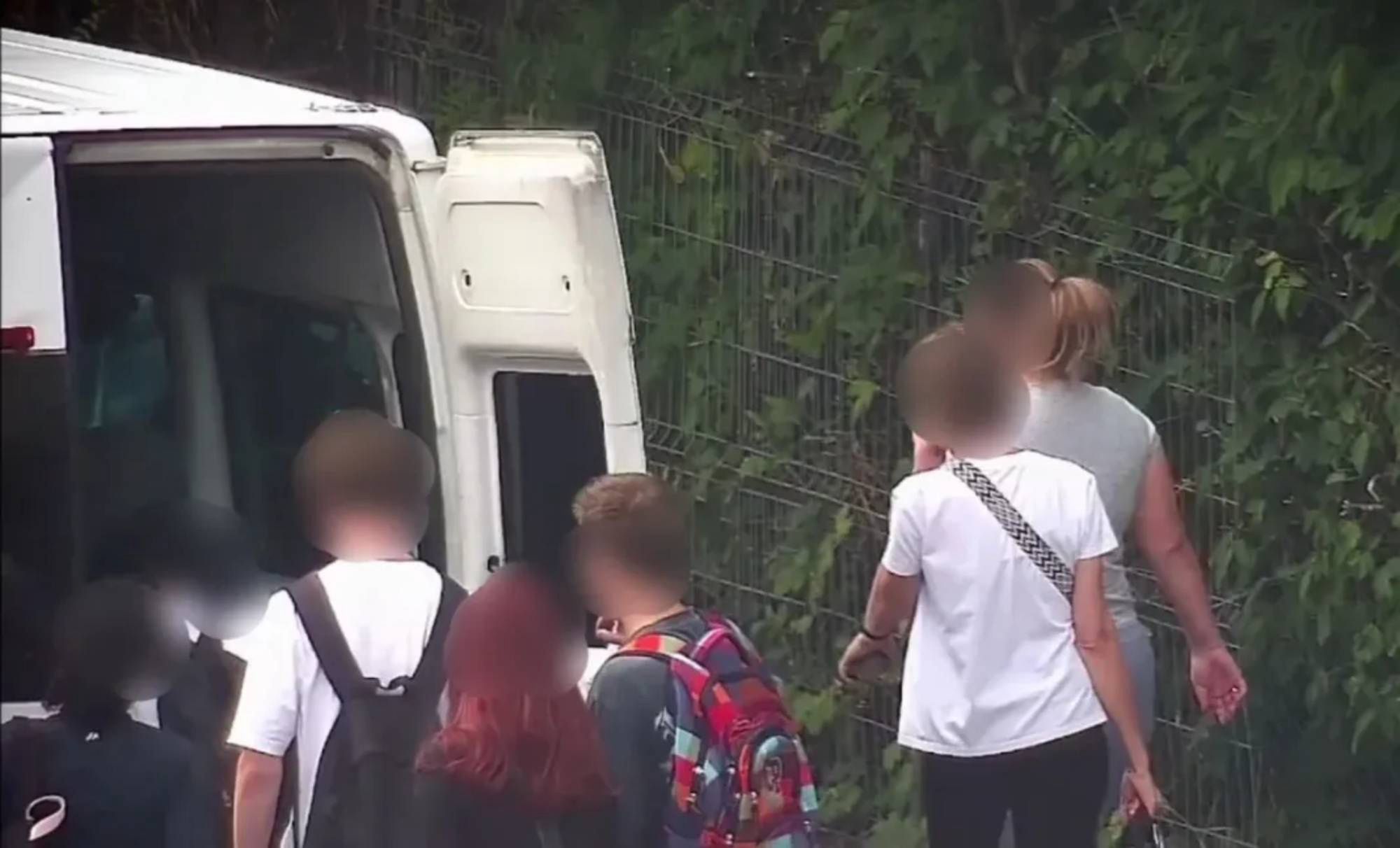 Wiózł busem 15 osób do pracy