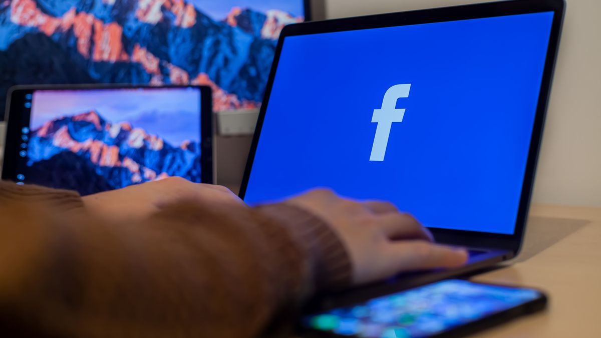 Rosja ogranicza obywatelom dostęp do Facebooka