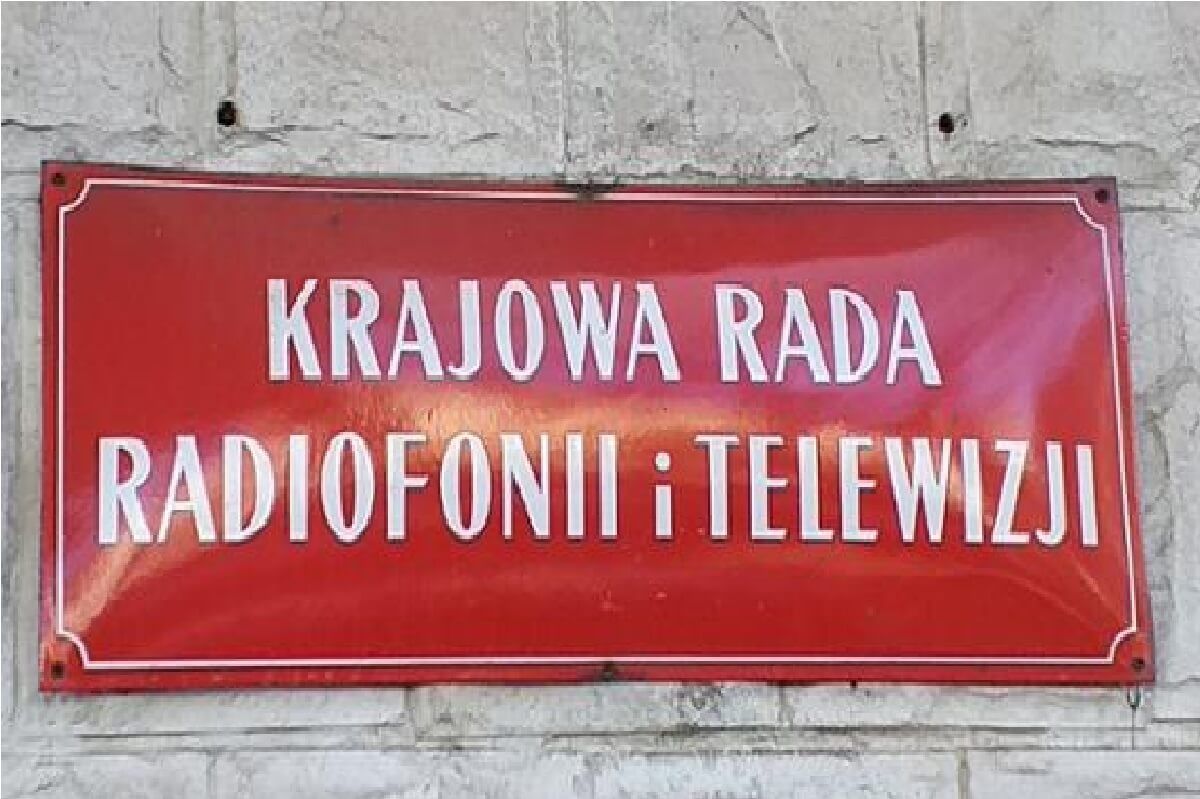 Tablica informacyjna KRRiT