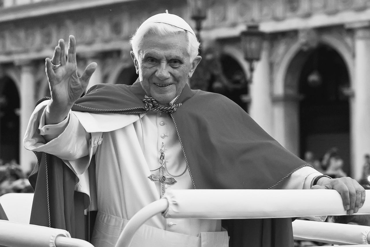 Benedykt XVI nie żyje. Odszedł najstarszy papież w historii
