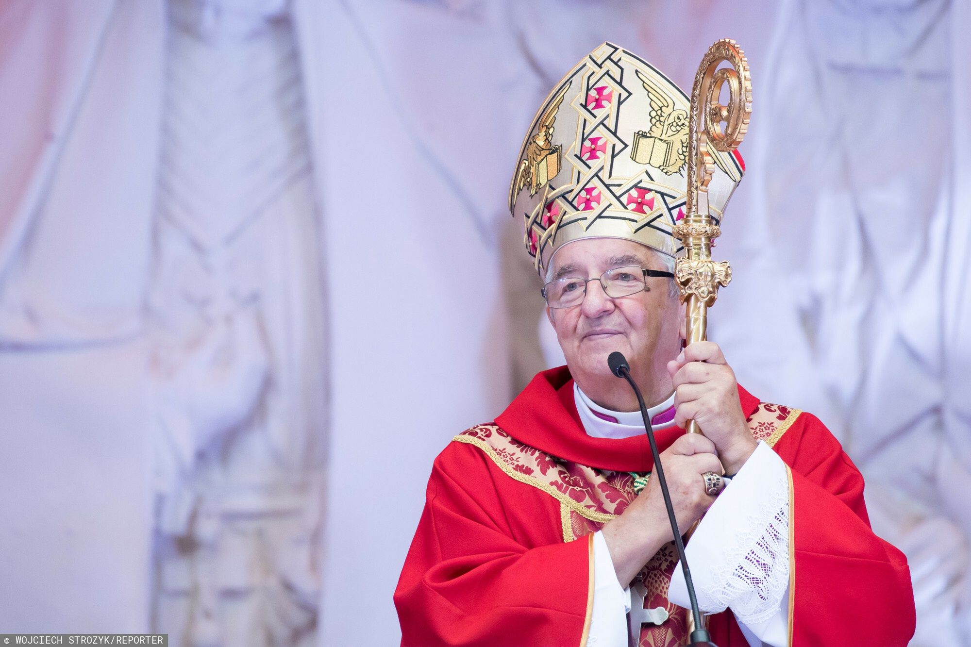 "Tajemniczy przyjaciel abp. Głódzia". "Wicek" znał wielu gangsterów 
