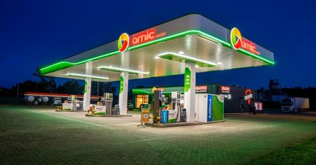 AMIC Energy i stacje paliw przyszłości. Jak nowoczesne rozwiązania oddają nam cenny czas?