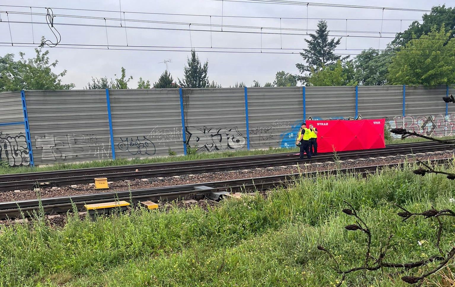 Tragedia w Legionowie. Na torach zginęła młoda kobieta