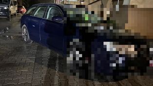 Lubin: 28-latek w audi podczas pościgu uderzył w radiowóz. W trakcie zatrzymania był pobudzony i agresywny