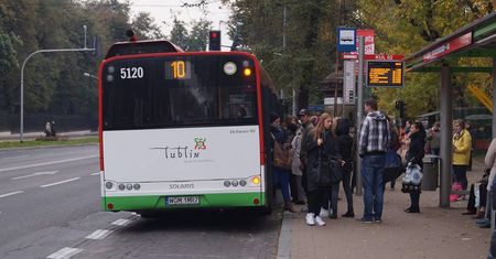 Przystanek KUL 02 wraca na swoje miejsce