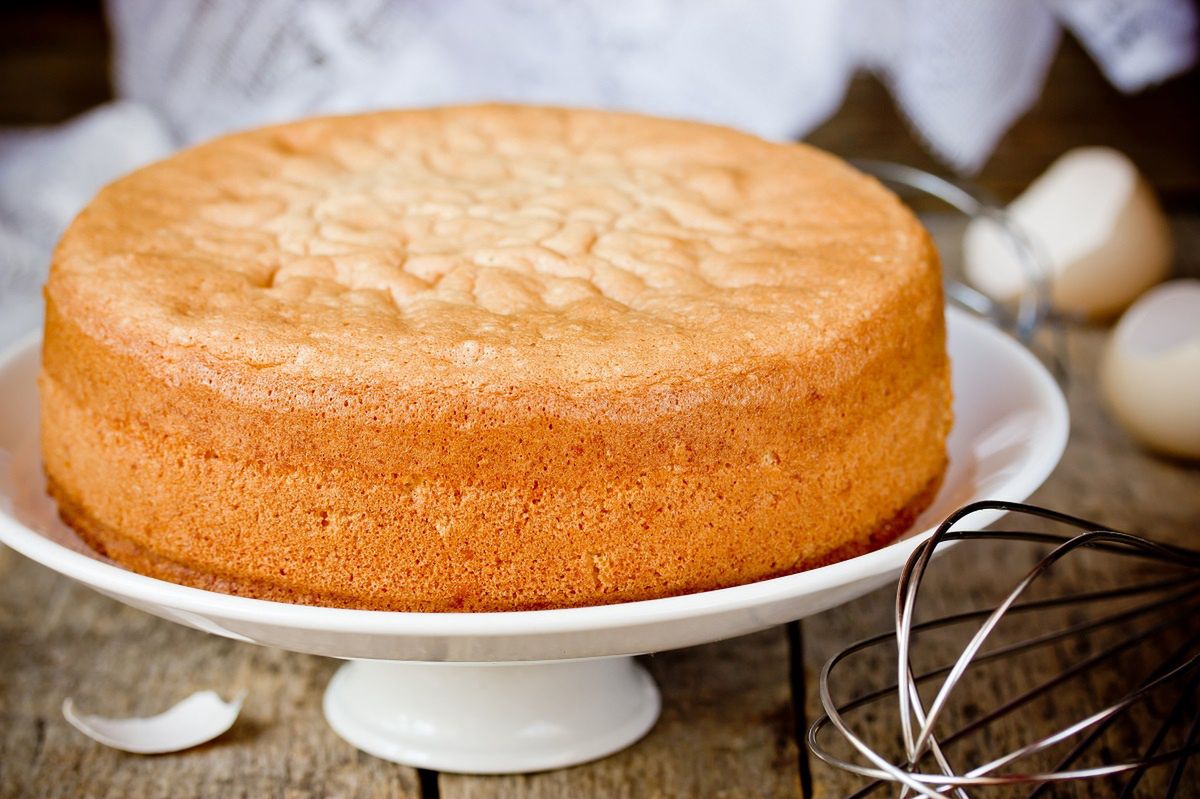 The surprising power of vinegar for fluffy sponge cakes