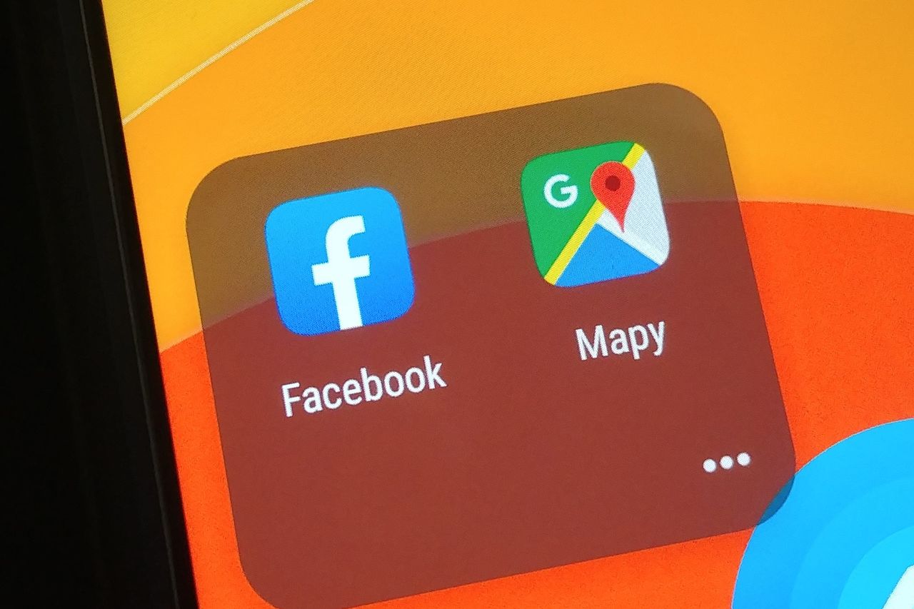 Facebook i Mapy Google: dwie potężne aplikacje, z których tylko jedna ma sens
