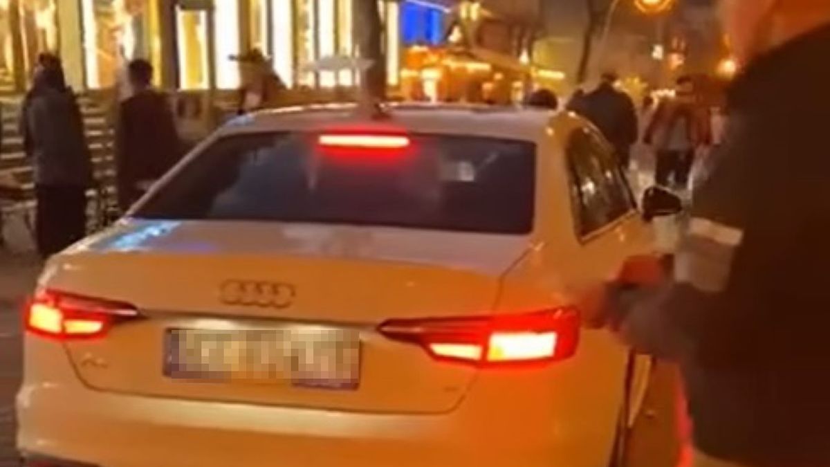 Turysta wjechał na Krupówki 