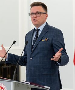 Od "udawanego płaczu" po przeprosiny. Hołownia tłumaczy wyproszenie mediów