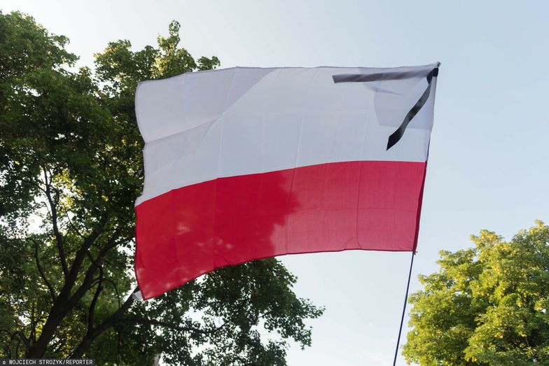 W sobotę w Polsce obowiązuje żałoba narodowa. Najważniejsze zasady