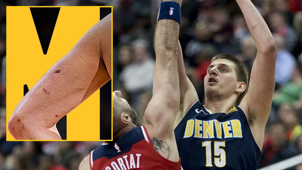 Nikola Jokić w starciu z Marcinem Gortatem