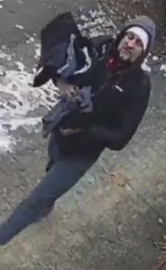 Rozpoznajesz tego mężczyznę? Skontaktuj się z policją