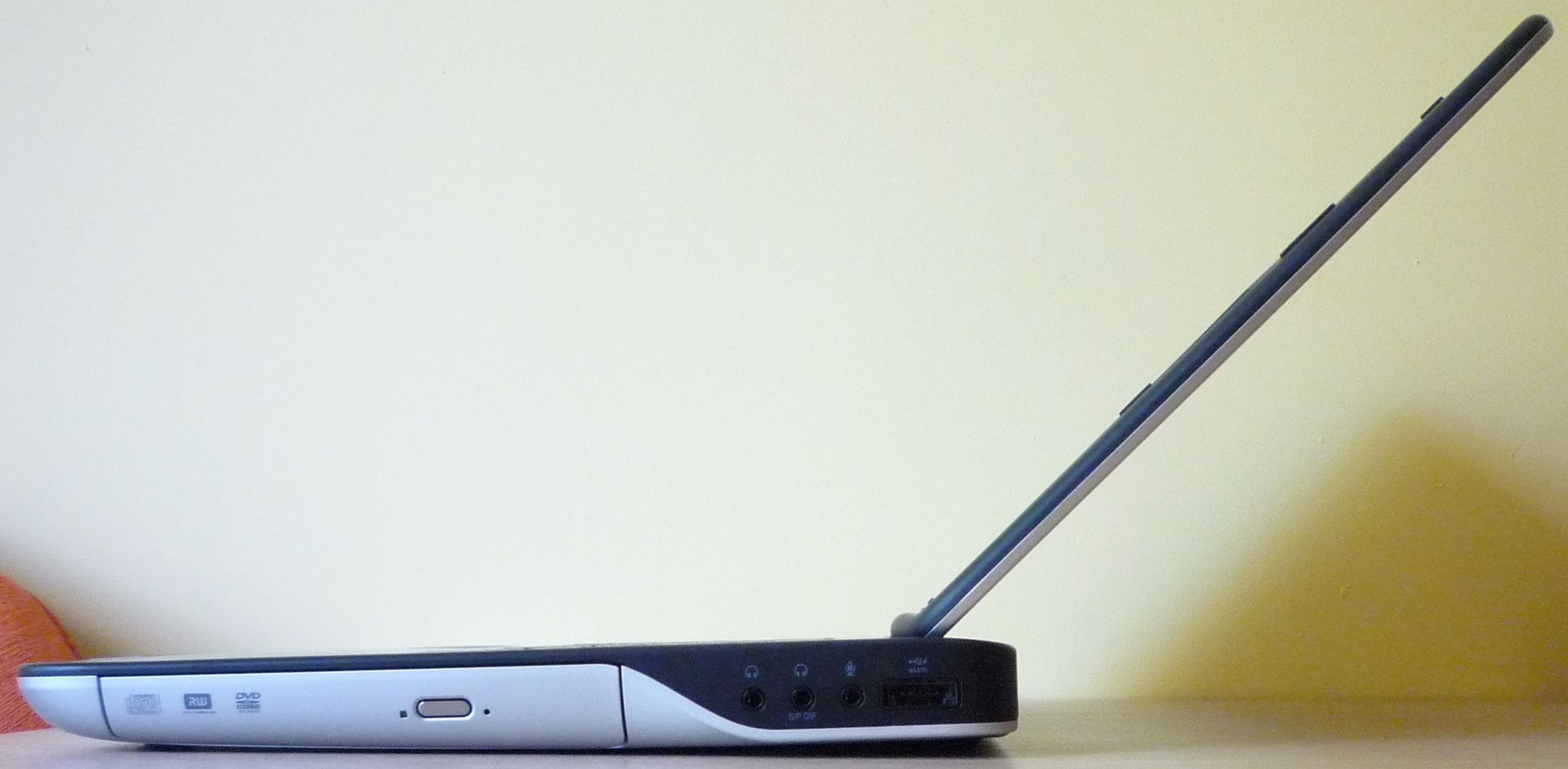 Dell XPS 15 L502x - multimedia na najwyższym poziomie [test cz. 1] 3