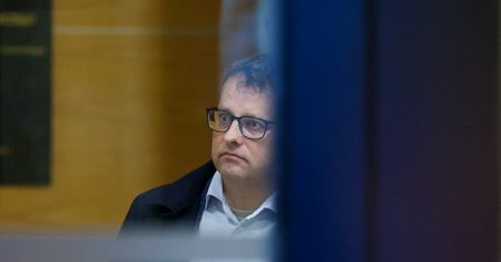 Azyl dla Romanowskiego. "Z pomocą Obajtka będzie żył jak książę"