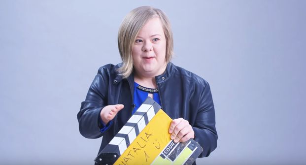 Dorośli z zespołem Downa w kampanii edukacyjnej #ZespolKolorowychSkarpetek