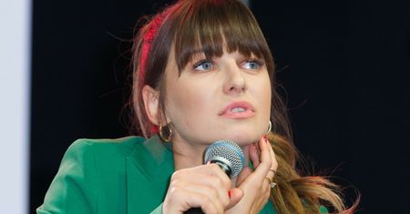 Anna Lewandowska przedstawia napięty grafik Klary: "Niemiecki, angielski, w domu hiszpański w formie zabaw. ROWEREK, PŁYWANIE, PIANINO"