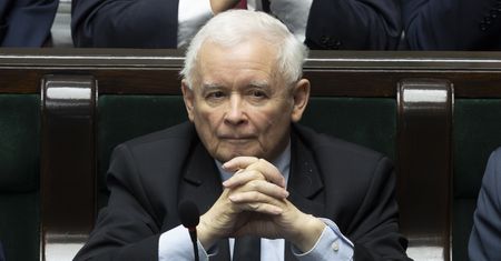 Kaczyński zabiera głos ws. mieszkań Nawrockiego