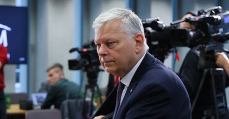 "Czuję się ofiarą". Suski atakował na komisji