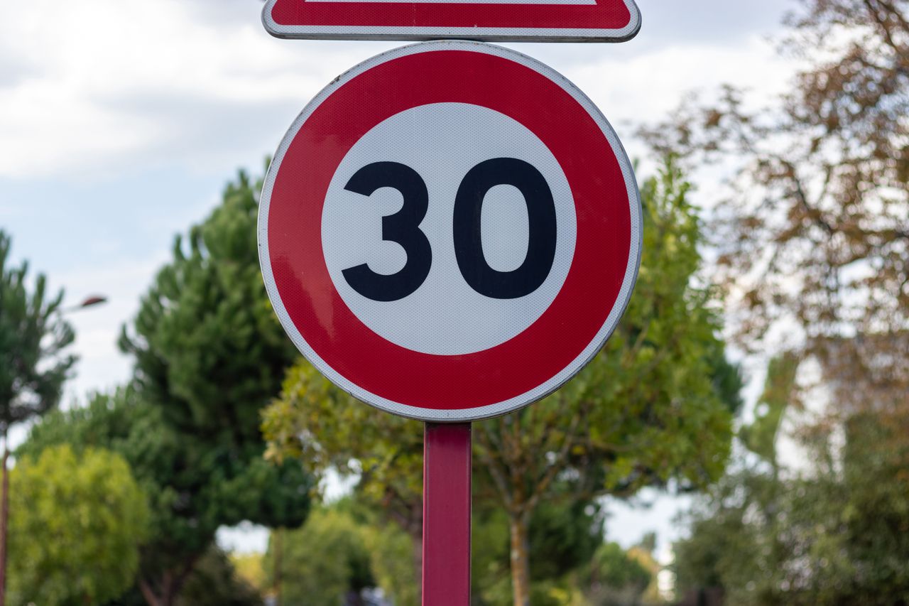 Separowo: Po remoncie drogi prędkość ograniczono do 30 km/h