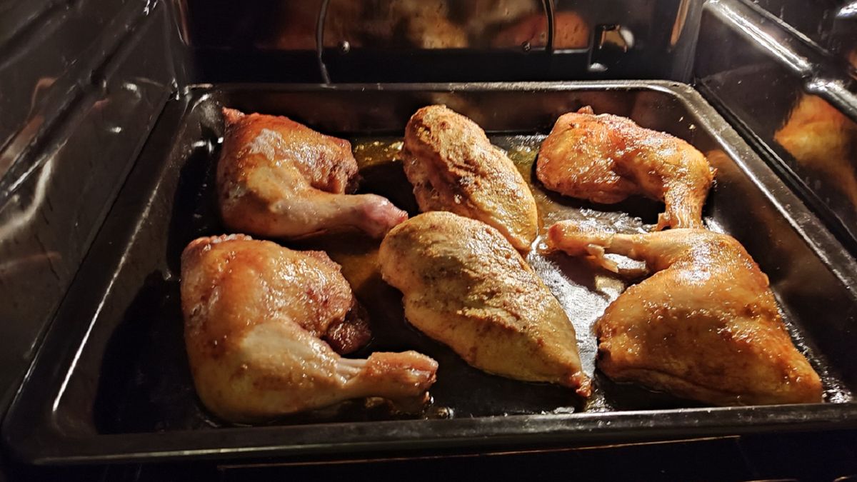 Udka kurczaka piekę tylko w takiej temperaturze