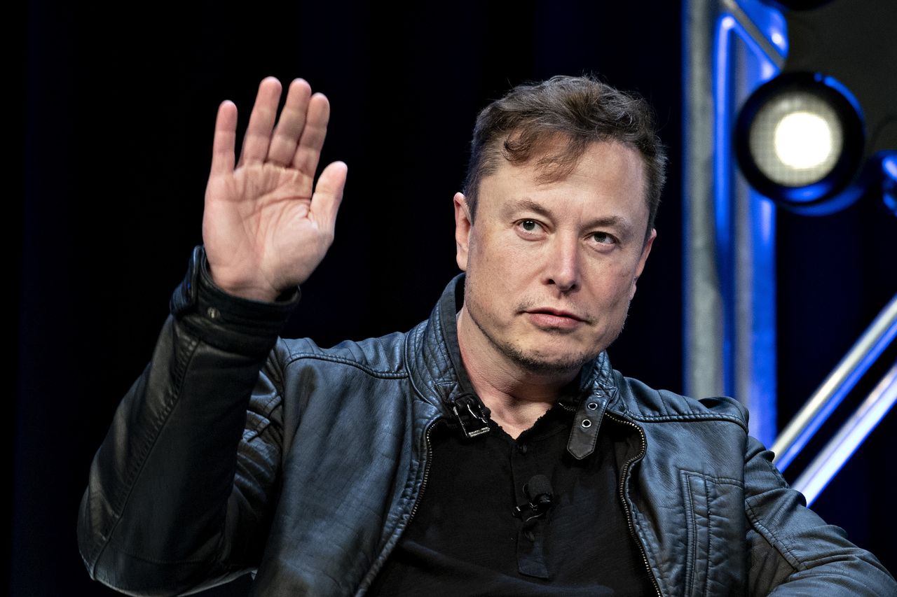 Elon Musk
 Photographer: Andrew Harrer/Bloomberg via Getty Images