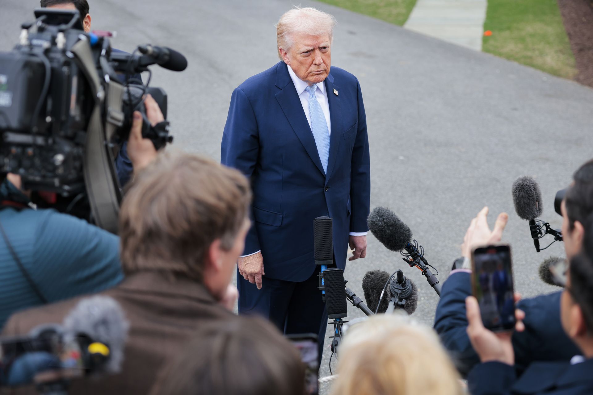 Co dalej z Cieśniną Ormuz? Trump niespodziewanie mówi o "ajatollahu"