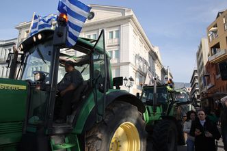 Nowy kryzys w Grecji. Dotacje z UE wstrzymane, a rolnicy blokują
