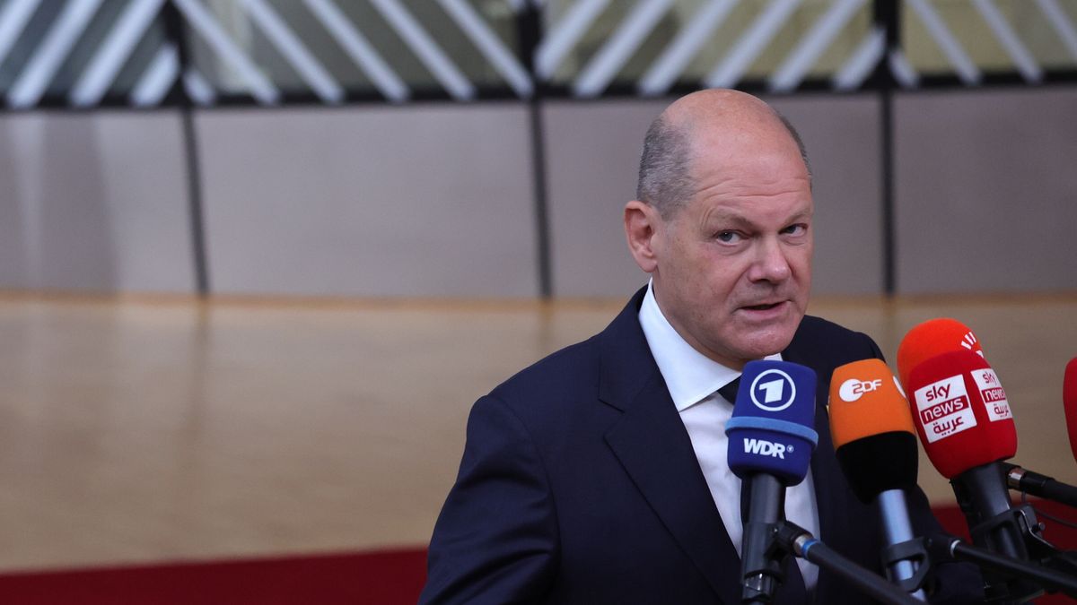 European Council meeting in Brusselsepa10940379 German Chancellor Olaf Scholz arrives for the European Council meeting in Brussels, Belgium, 26 October 2023. In a two-day summit on 26-27 October, EU leaders are expected to address the situation in the Middle-East and Ukraine, as well as the EU's long-term budget, migration, and external relations.  EPA/OLIVIER MATTHYS Dostawca: PAP/EPA.OLIVIER MATTHYS