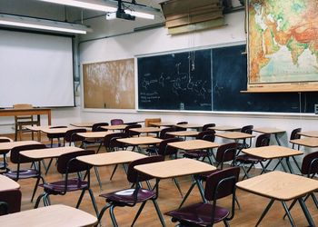 Tysiące wakatów, chętnych brak. Oto co odstrasza młodych od pracy w szkole