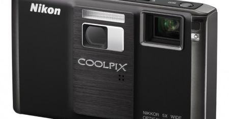 Nikon Coolpix S1000pj - aparat z projektorem