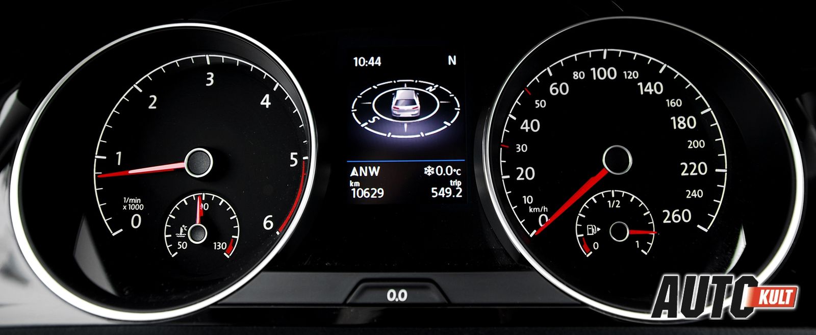 Volkswagen Golf Variant VII 2,0 TDI Highline vs. Ford Focus Kombi 1,6 EcoBoost Titanium - test  [galeria] 20
